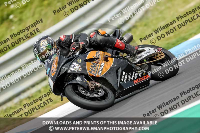 estoril;event digital images;motorbikes;no limits;peter wileman photography;portugal;trackday;trackday digital images
